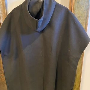 Women’s cape